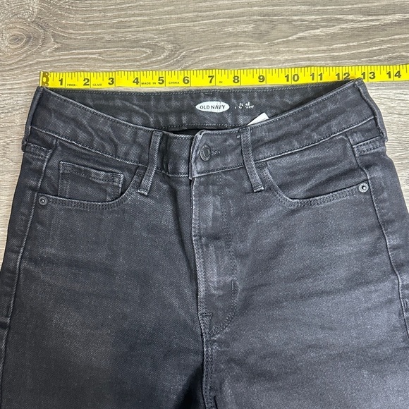 Old Navy Women’s High Waisted Flare Jeans Black Sz 2 - Picture 10 of 11